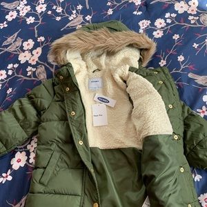Old navy winter coat 4T